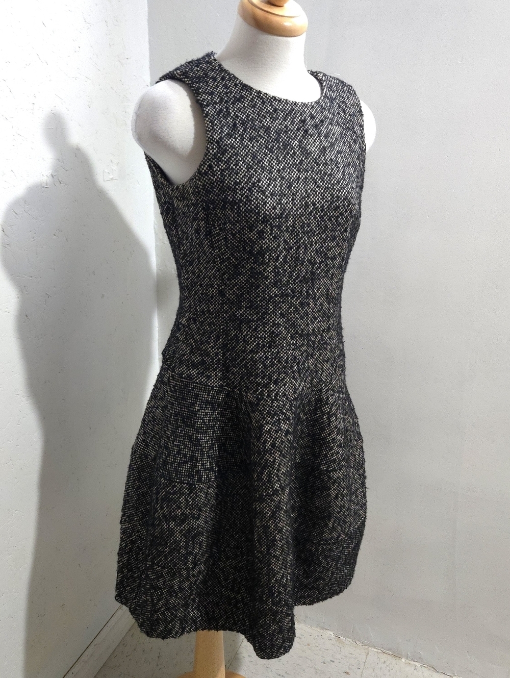 MICHAEL Michael Kors | Black and White Textured Sleeveless Fit & Flare Dress
